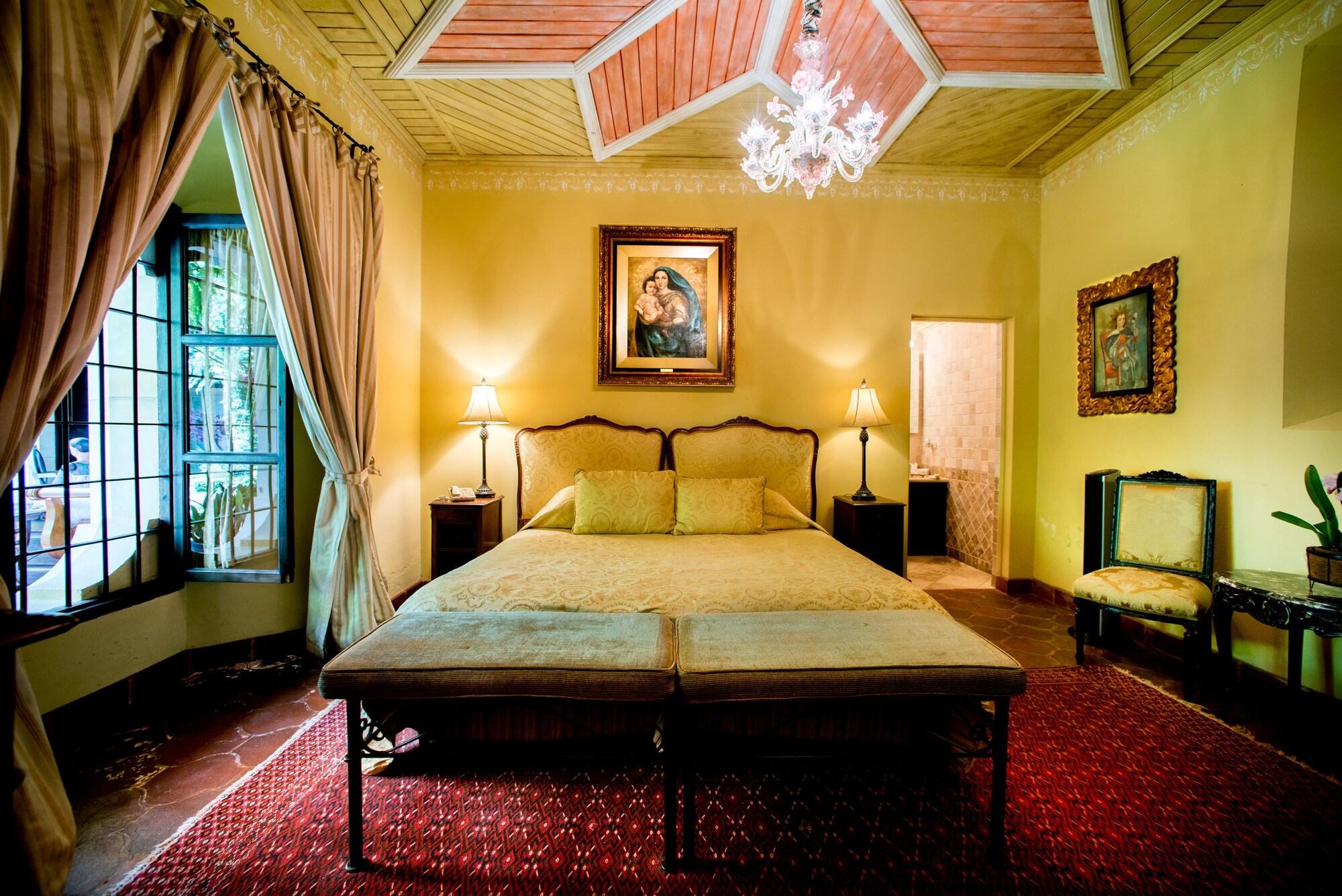 Hotel Palacio De Dona Leonor Antigua Exterior photo